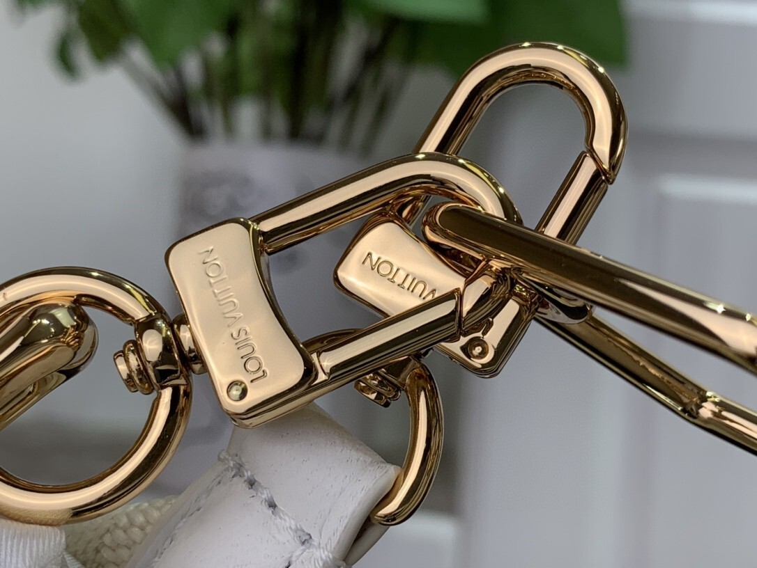 LV COUSSIN PM M21209