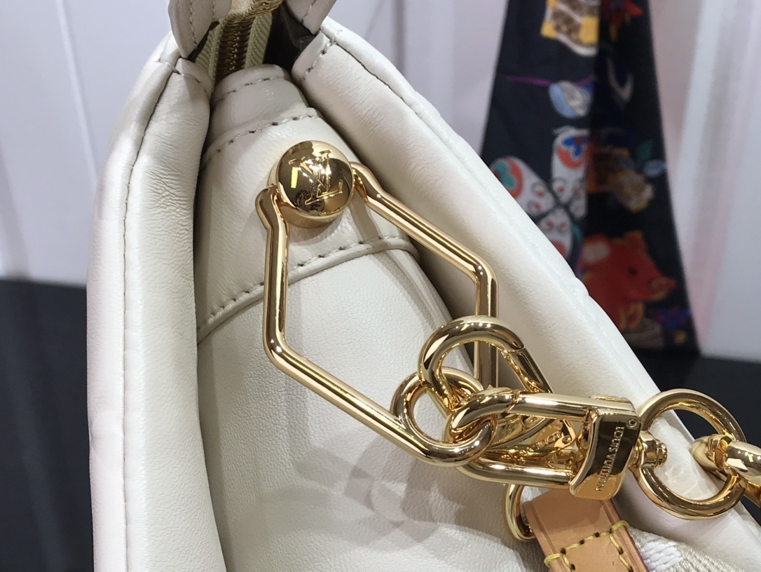 LV COUSSIN PM M57790