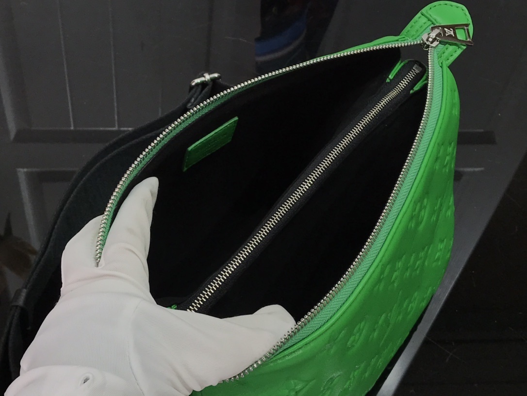 LV COUSSIN PM M57790