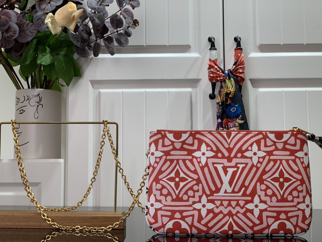 LV CRAFTY DOUBLE ZIP POCHETTE M69488 