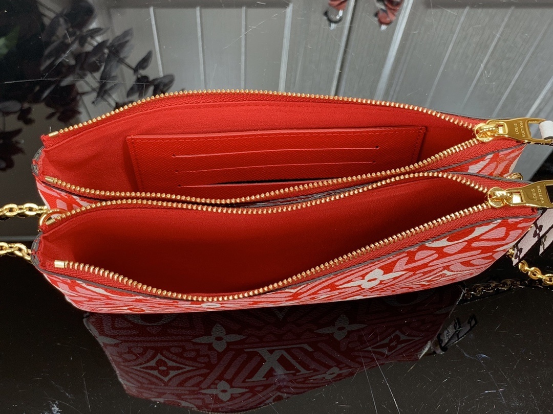 LV CRAFTY DOUBLE ZIP POCHETTE M69488 