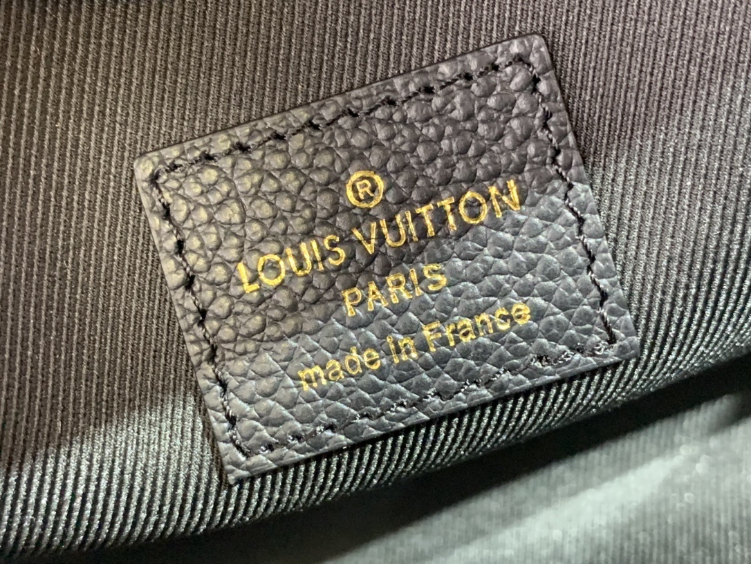 LV CRAFTY FELICIE POCHETTE M69515 