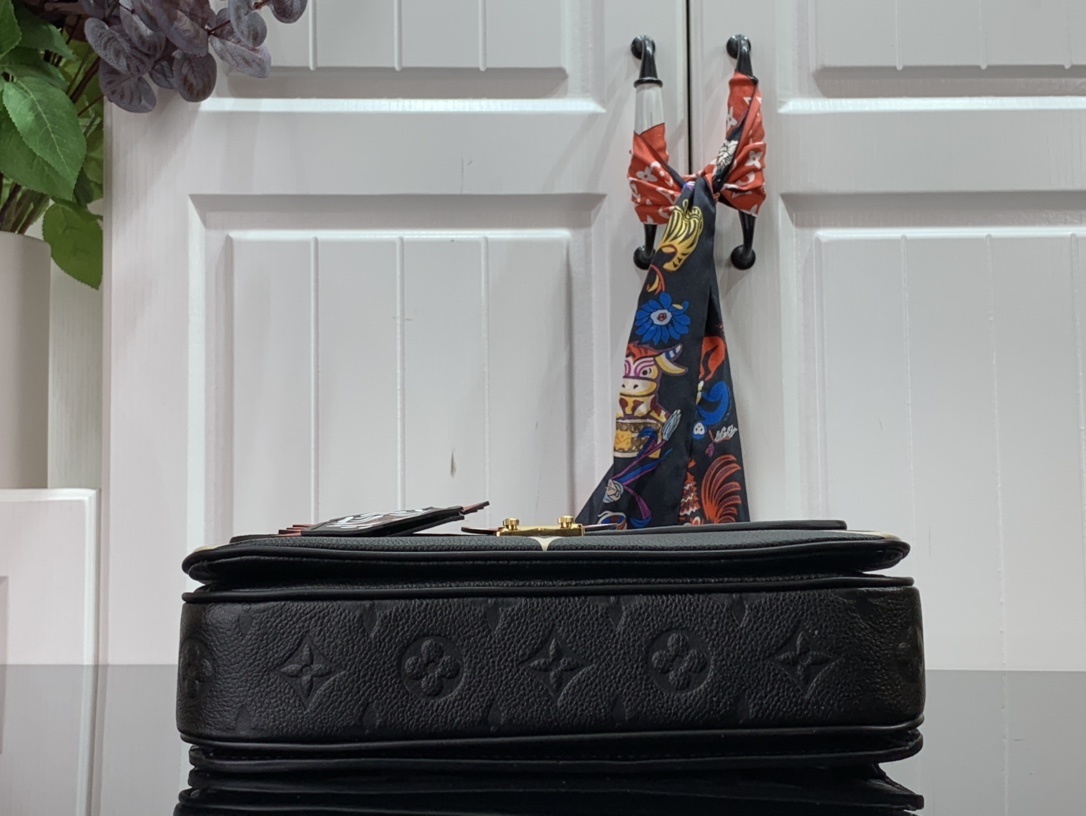 LV CRAFTY POCHETTE METIS M45385 