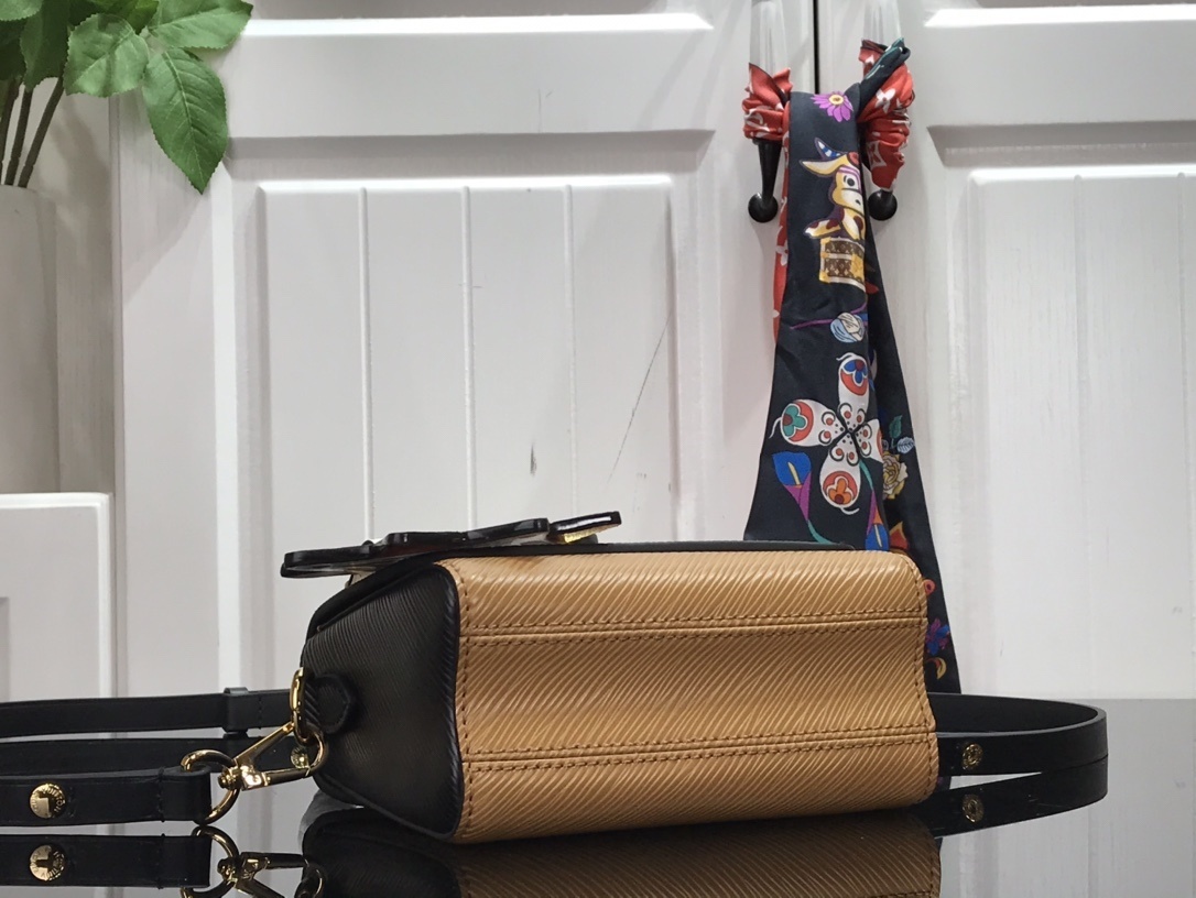 LV CRAFTY TWIST MINI M56849 