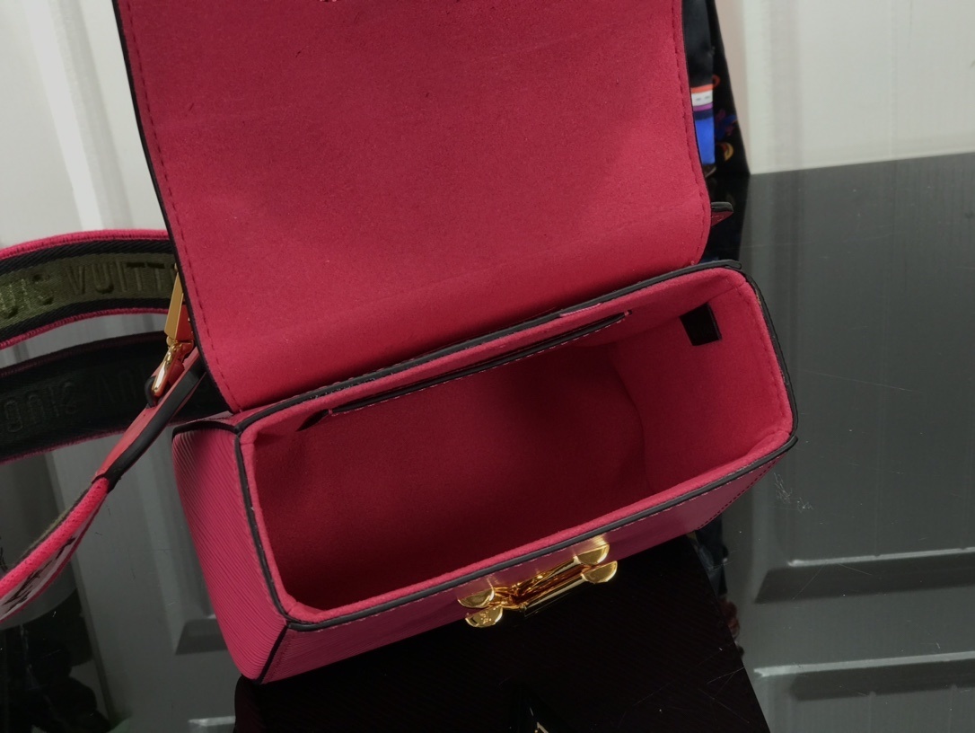 LV CRAFTY TWIST MINI M57063