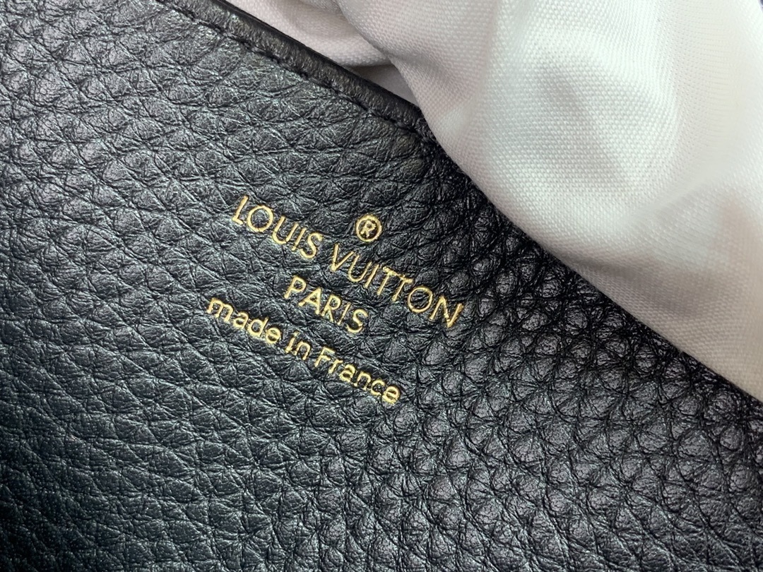 LV CRAFTY ZIPPY wallet M69698