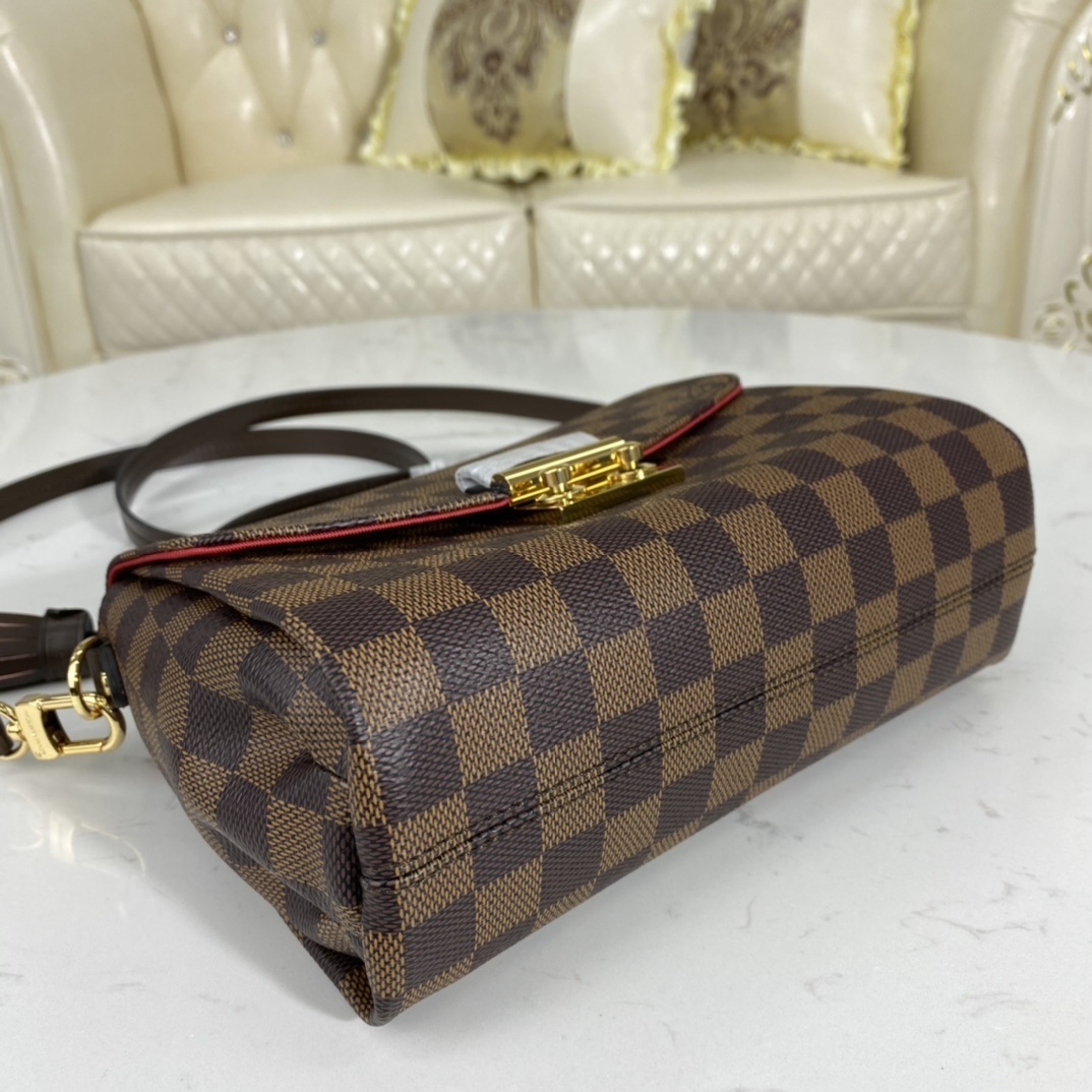 LV CROISETTE BAG N53000