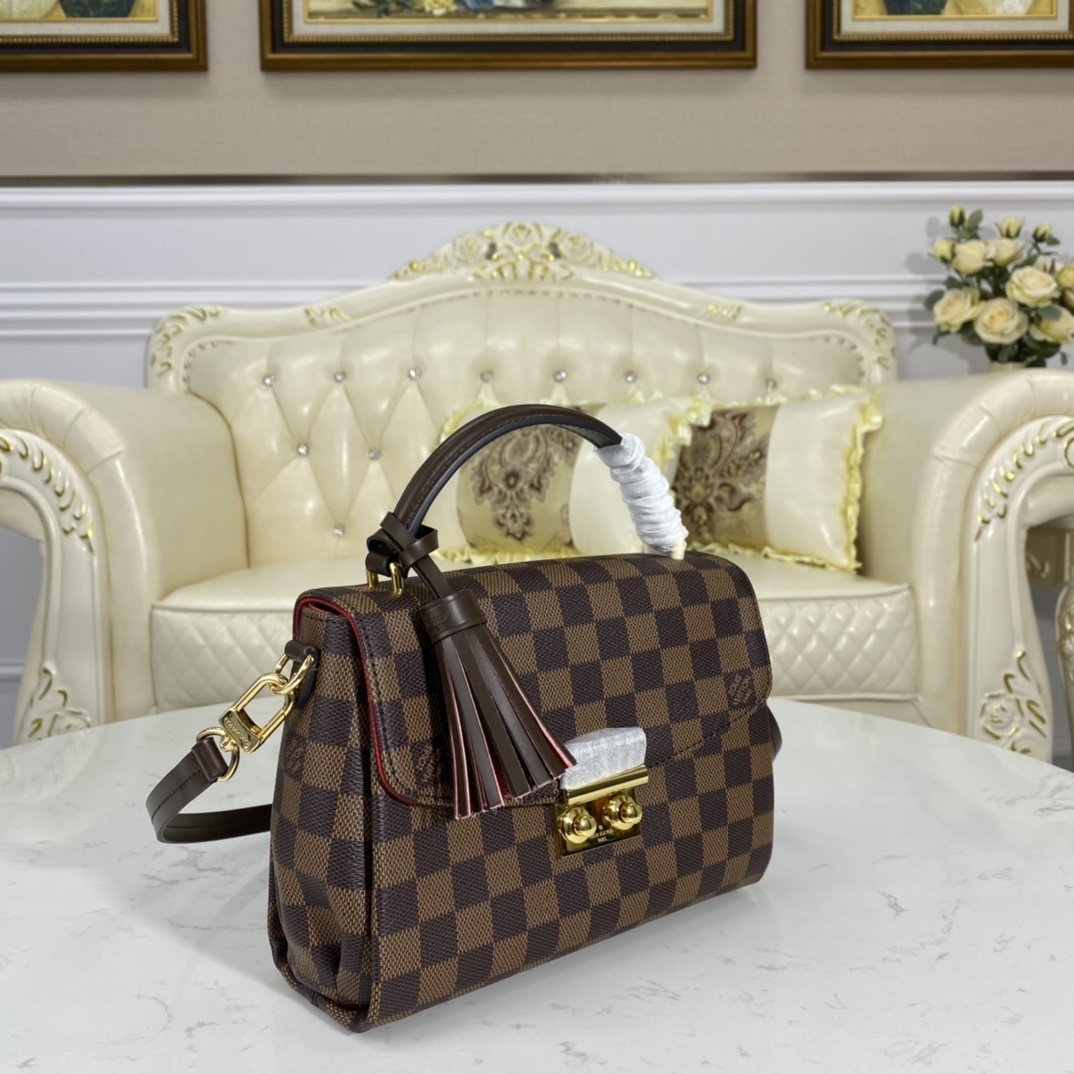 LV CROISETTE BAG N53000