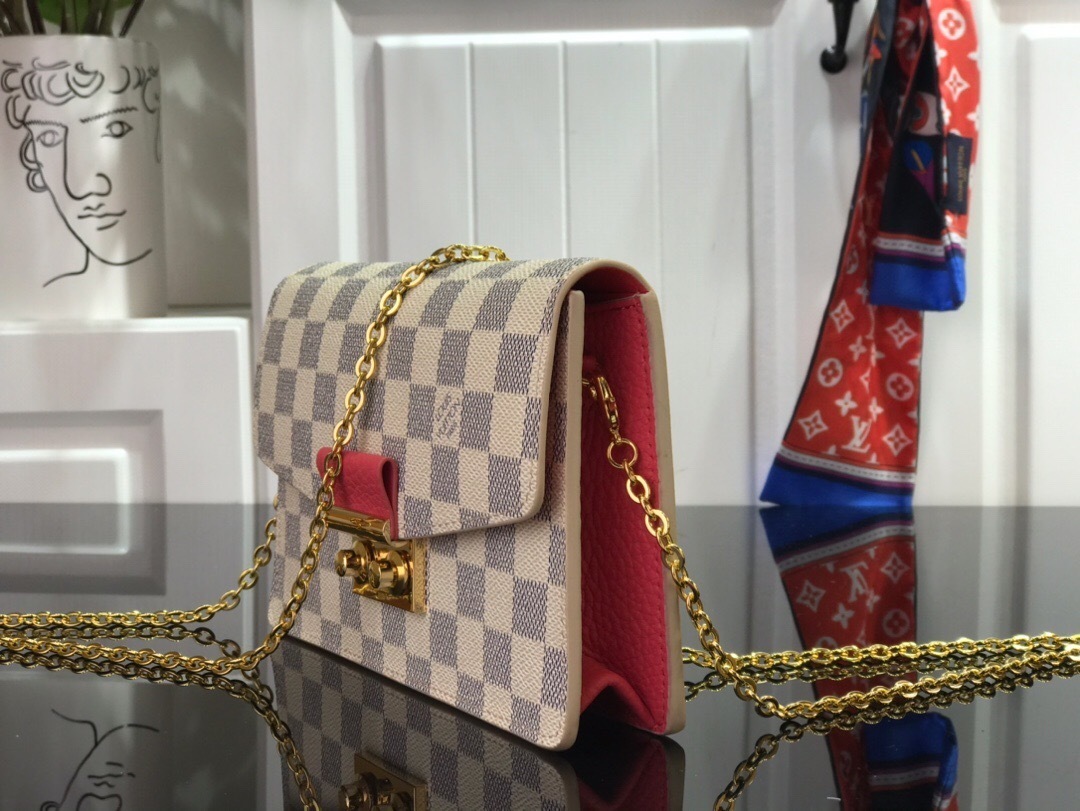 LV CROISETTE CHAIN wallet N60357