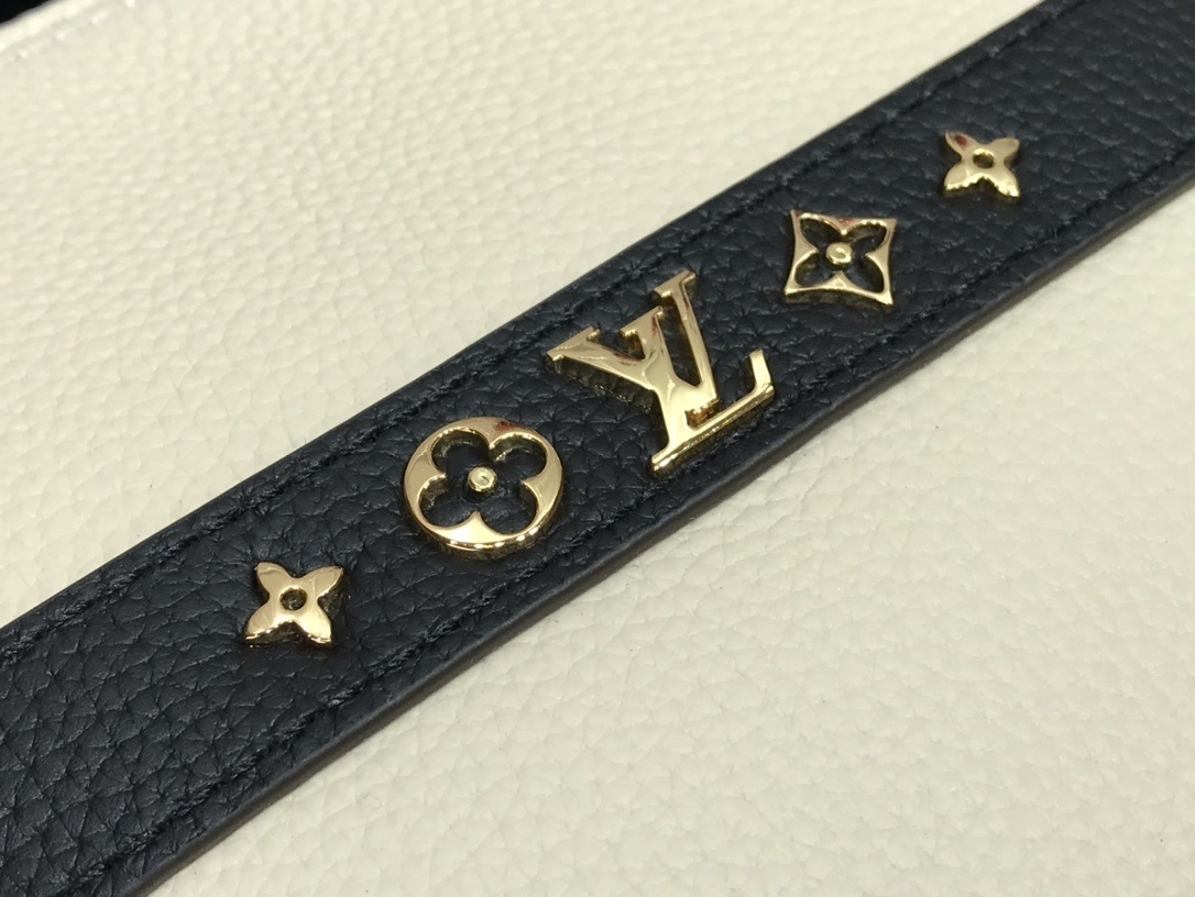 LV CRUISER PM M57934 