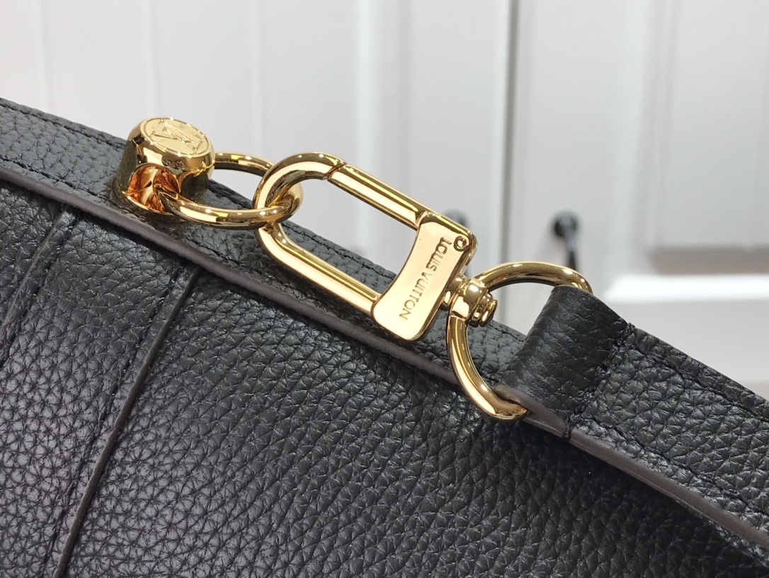 LV CRUISER PM M57934 