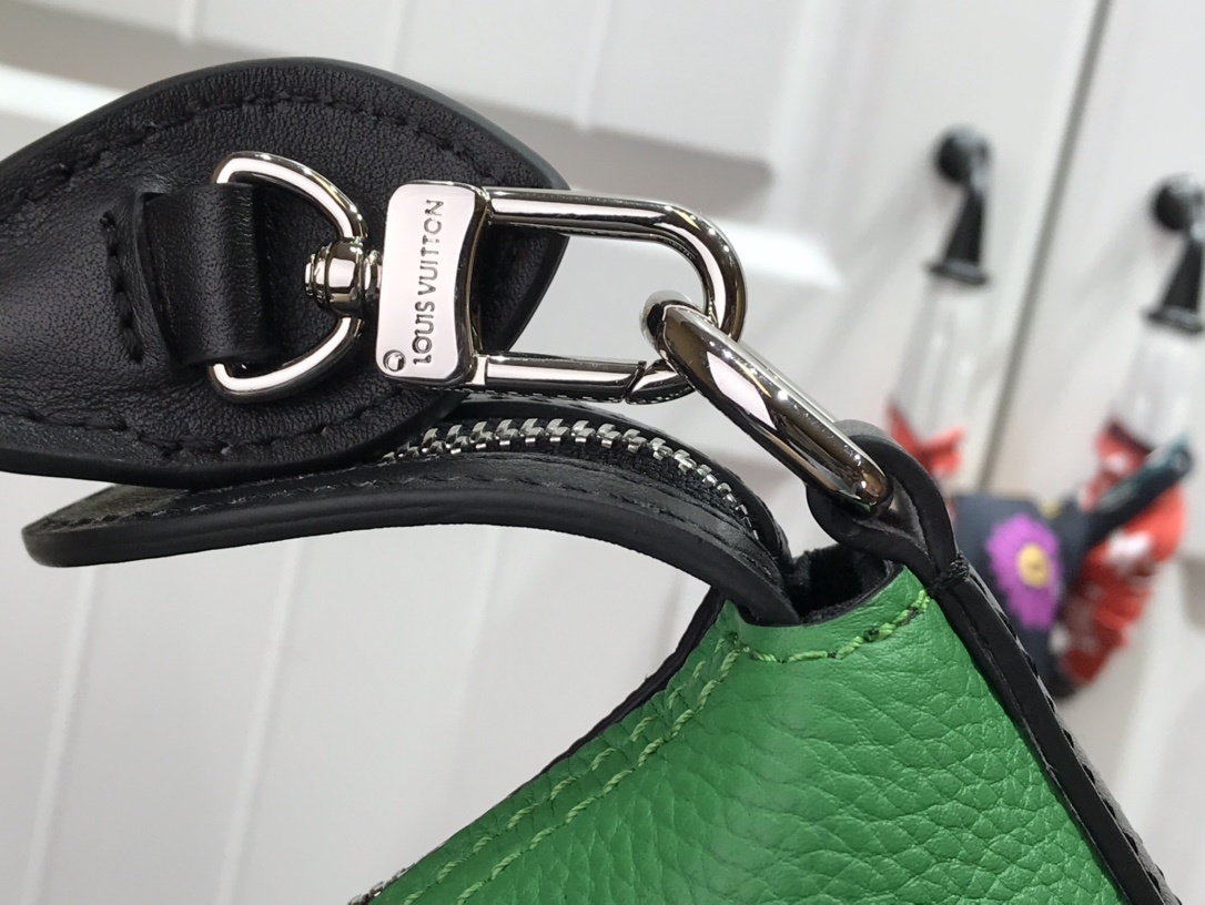 LV CRUISER PM M57934 