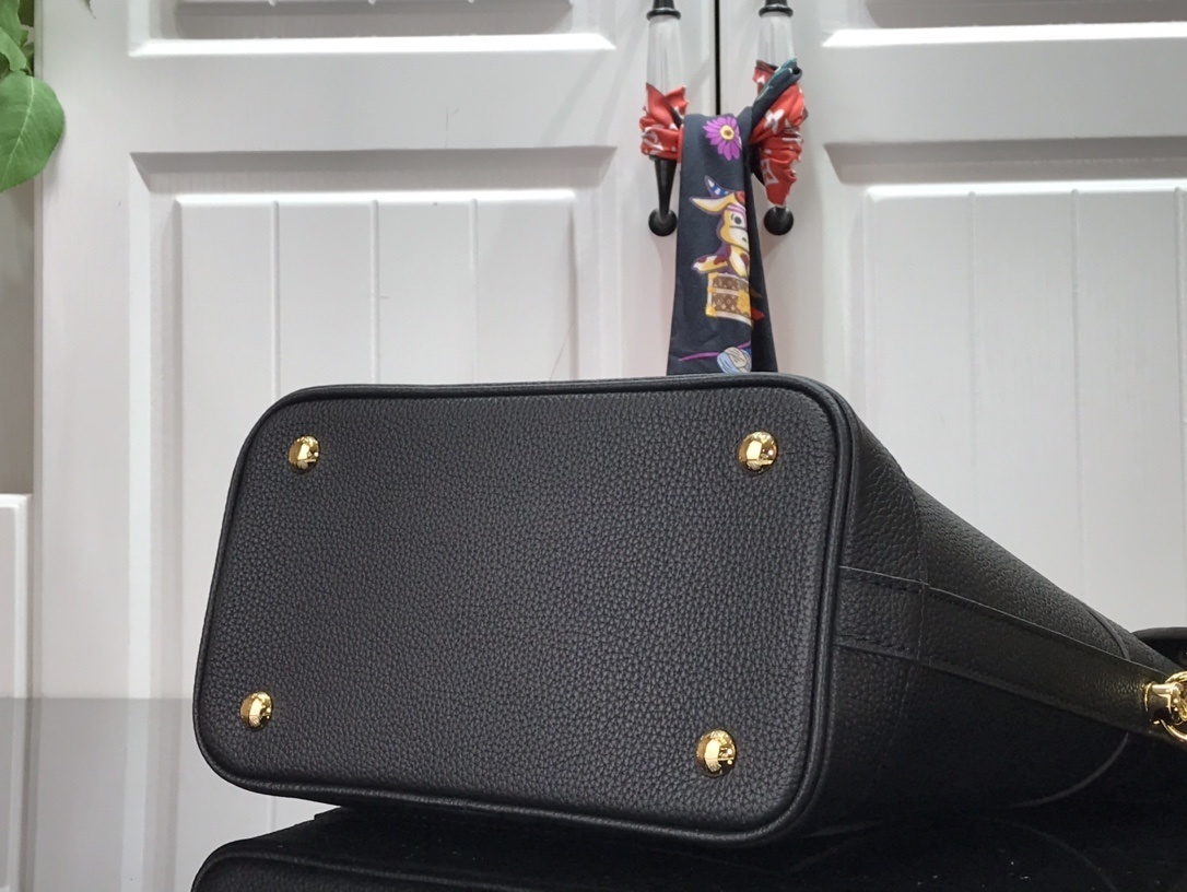 LV CRUISER PM M57934 