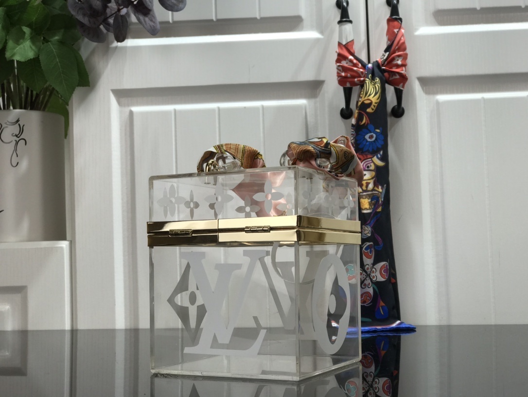 LV CUBE SCOTT BOX GI0488