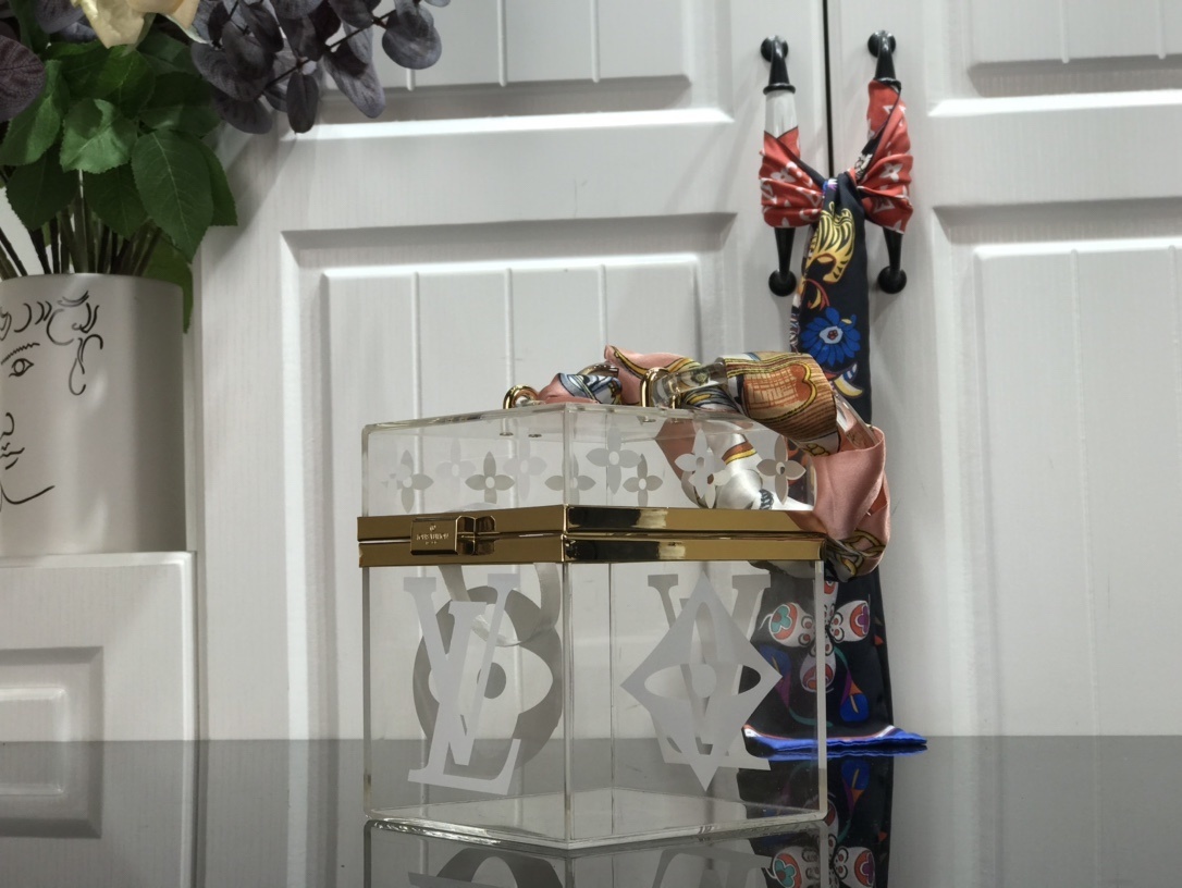 LV CUBE SCOTT BOX GI0488