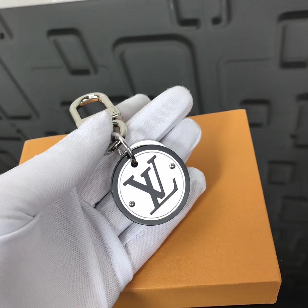 LV CUT CIRCLE Key Chain M67362