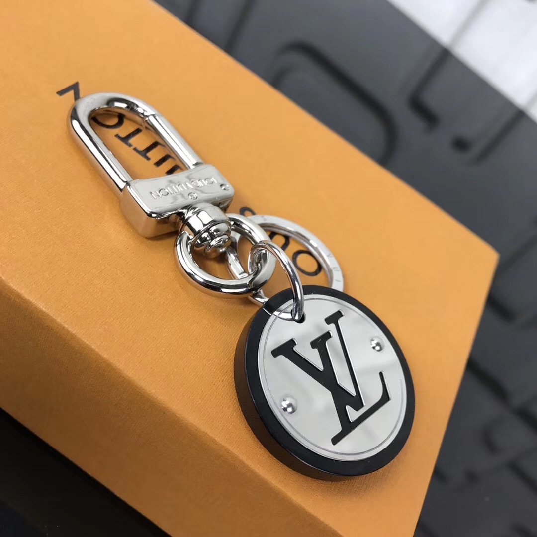 LV CUT CIRCLE Key Chain M67362