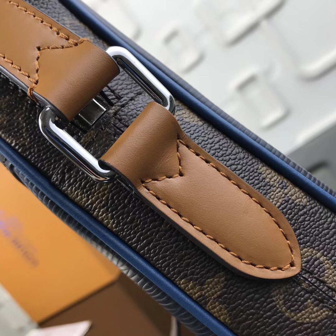 LV DANUBE SLIM M51460