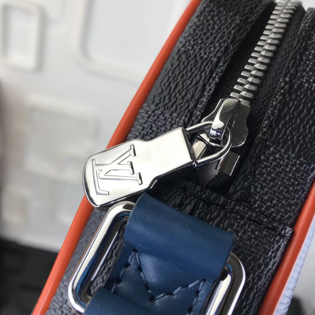 LV DANUBE SLIM M51460