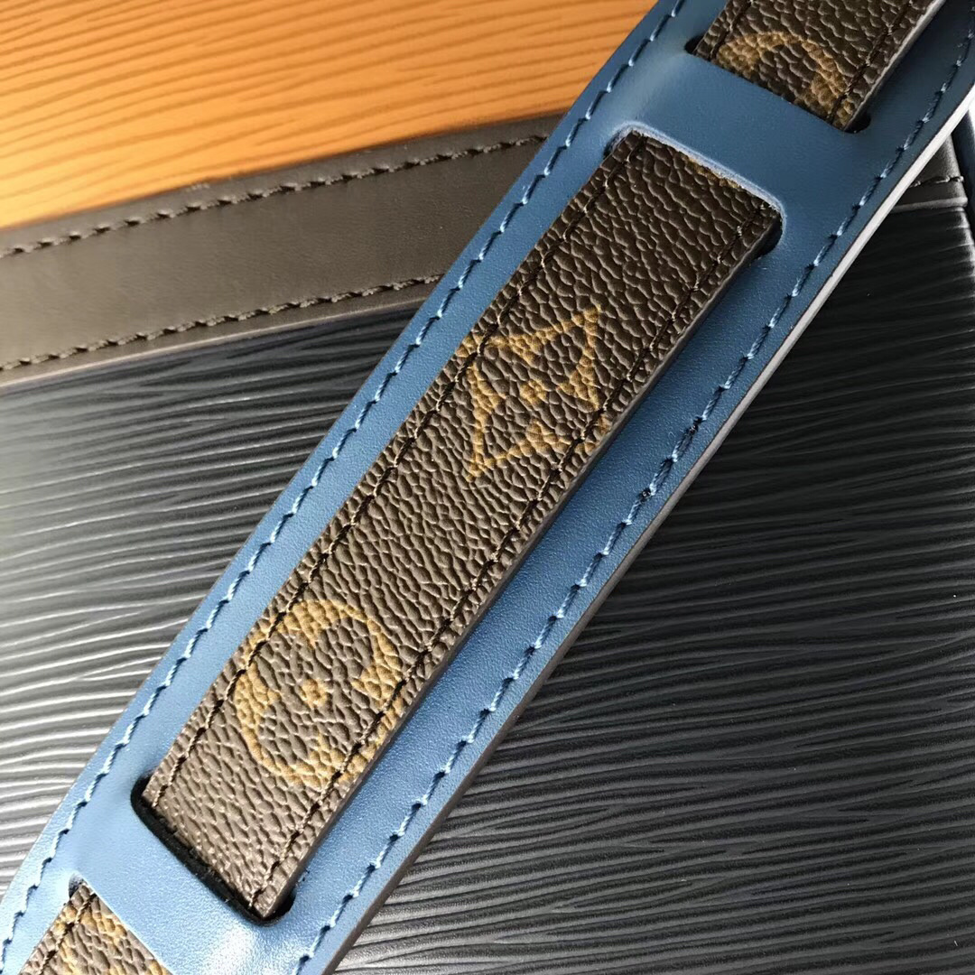 LV DANUBE SLIM M51460