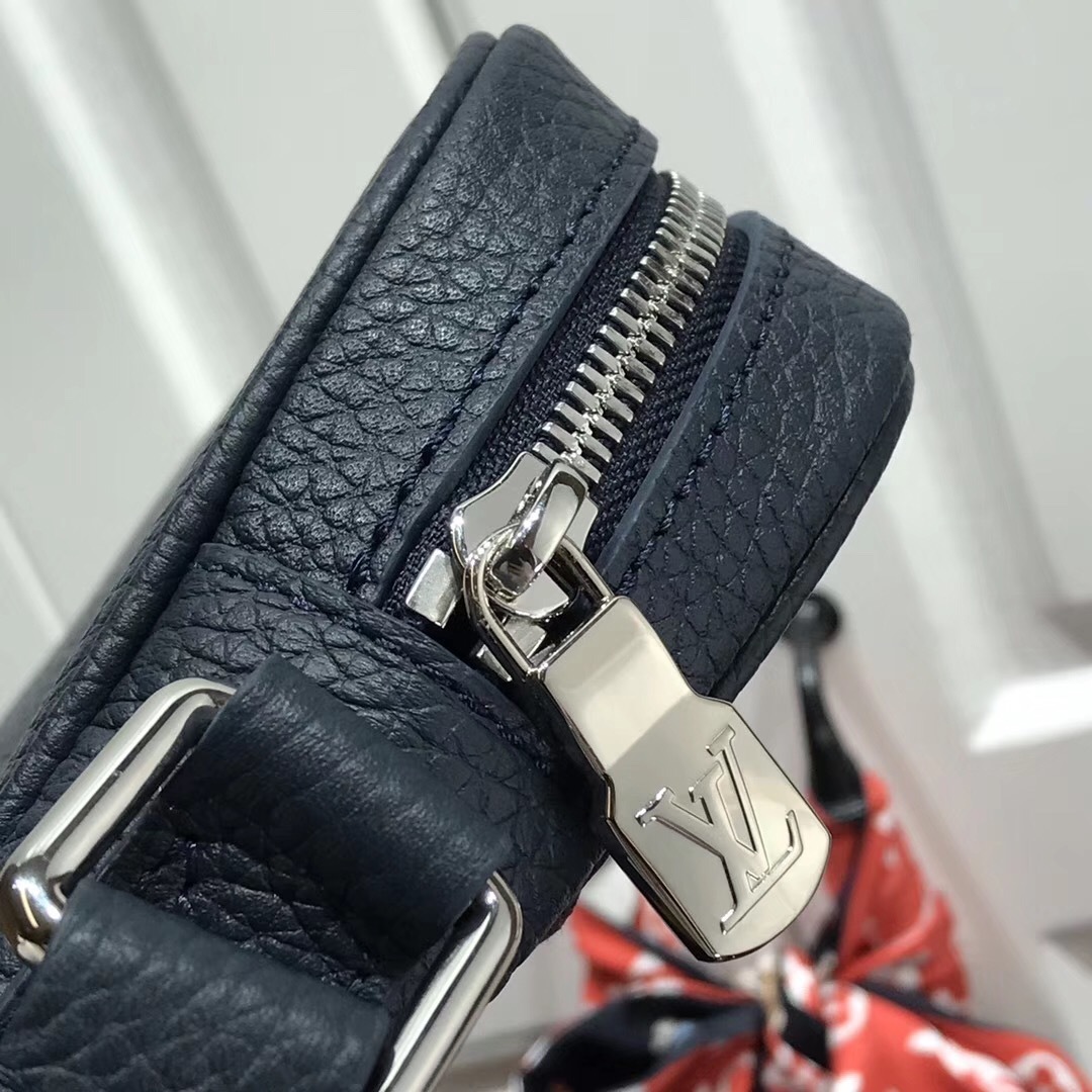 LV DANUBE SLIM PM M55168