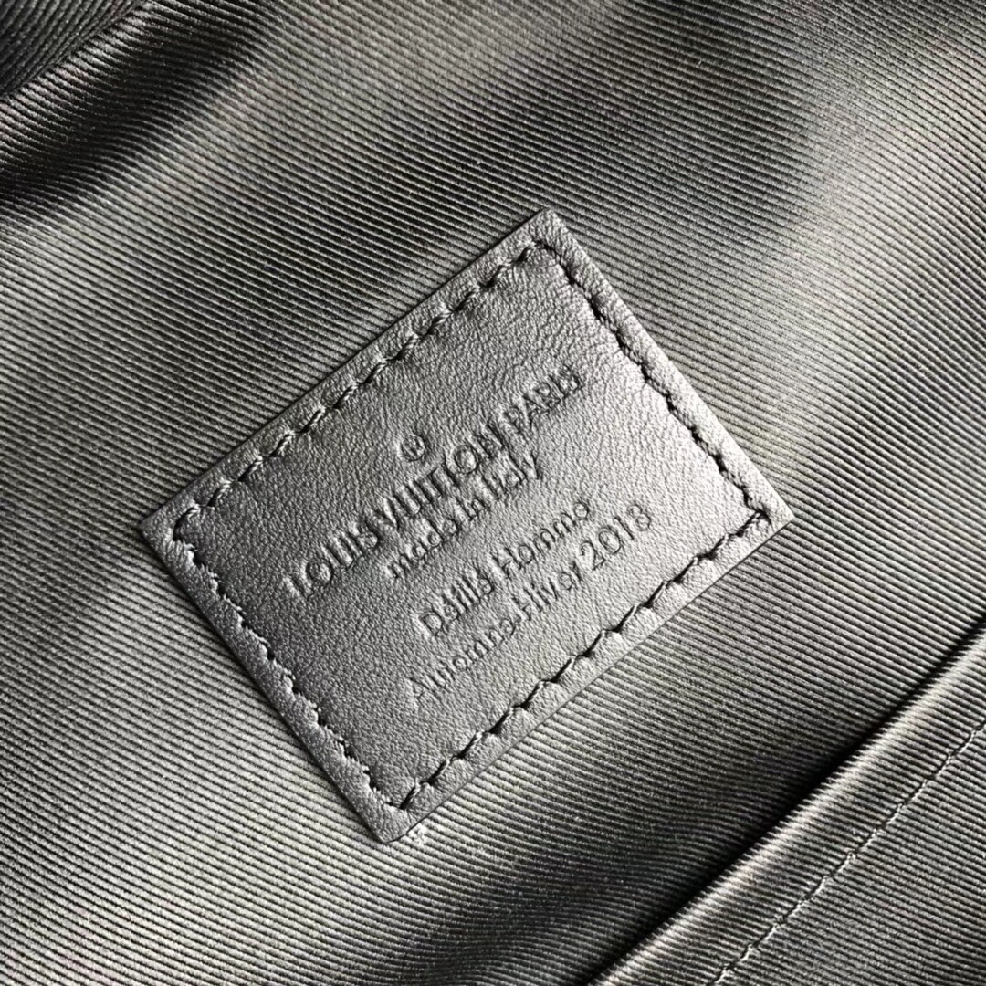 LV DARK INFINITY BACKPACK M52170