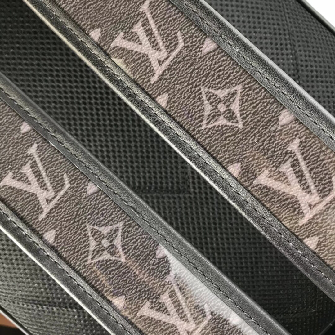 LV DARK INFINITY BACKPACK M52170
