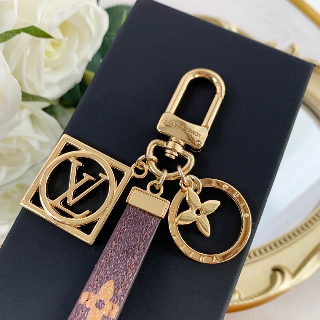 LV DAUPHINE BAG CHARM AND KEYI HOLDER M69564