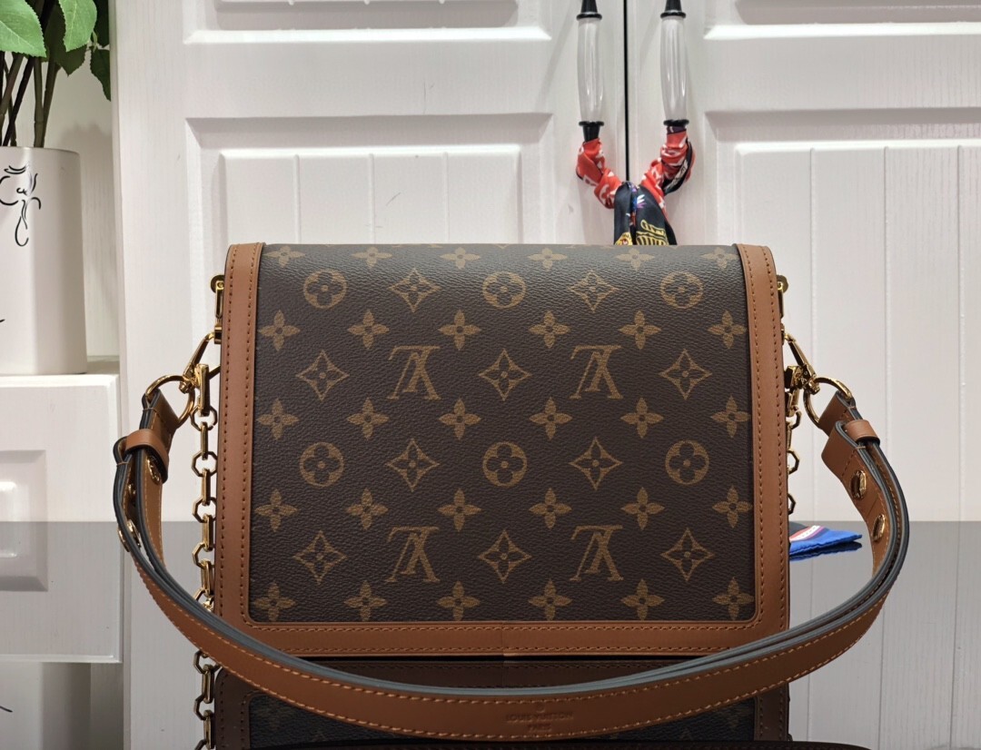 LV DAUPHINE MM M45958