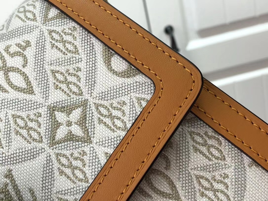 LV DAUPHINE MM M59483