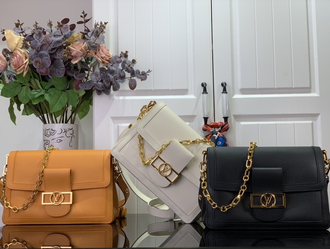 LV DAUPHINE SOFT M25209