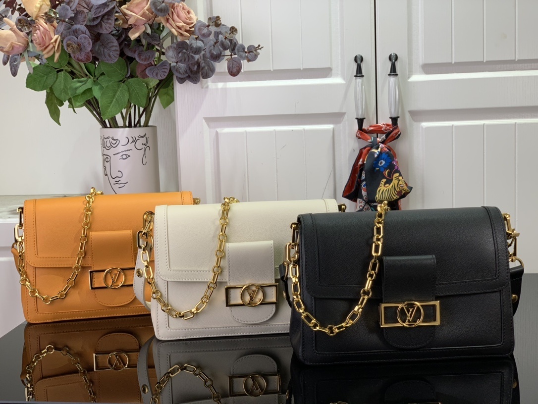 LV DAUPHINE SOFT M25209