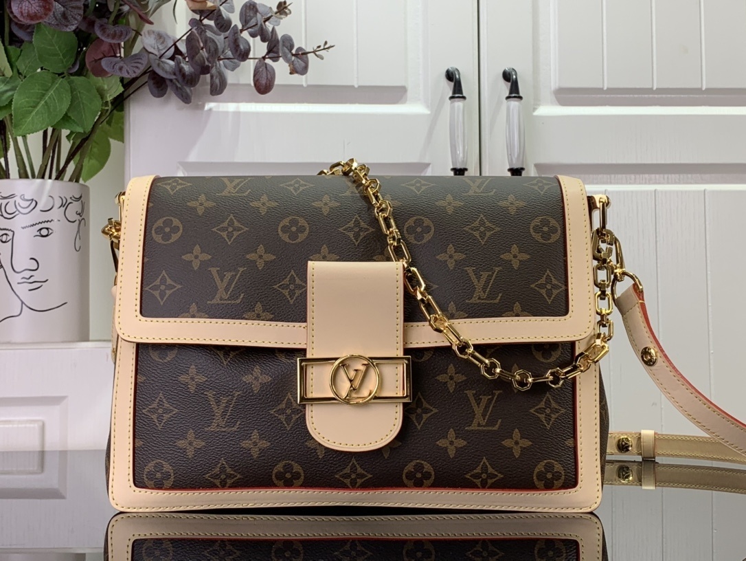 LV Dauphine Soft M47149