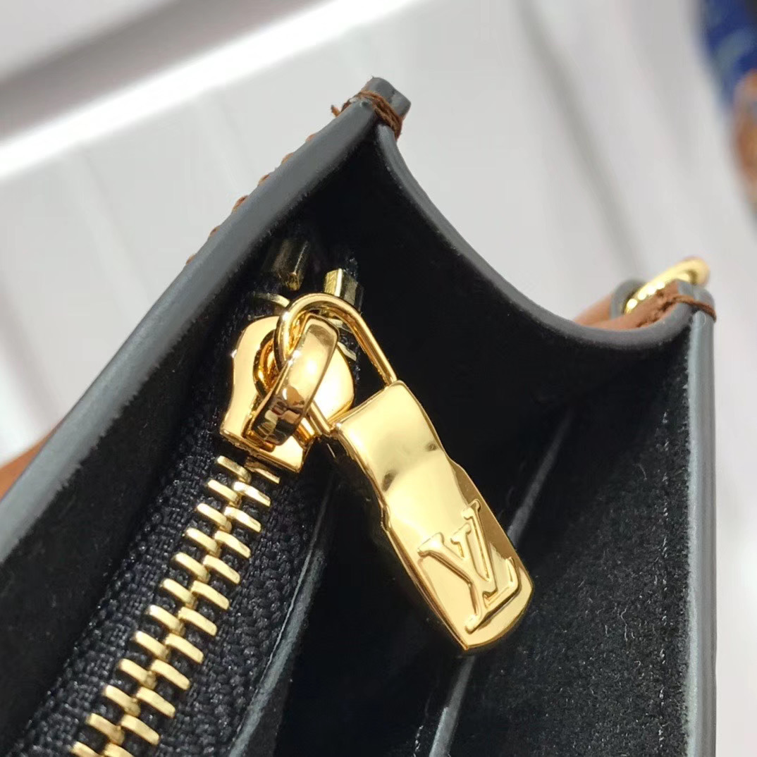 LV DAUPHINE wallet M68751