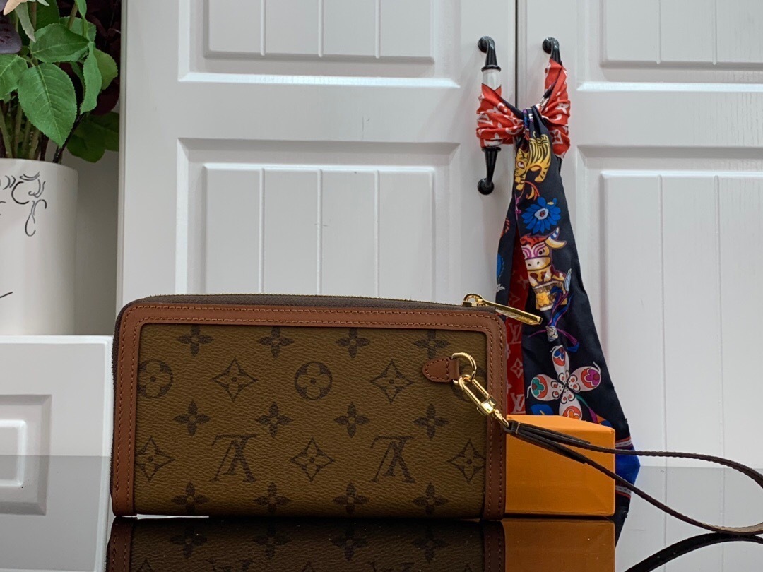 LV DAUPHINE wallet M69162 