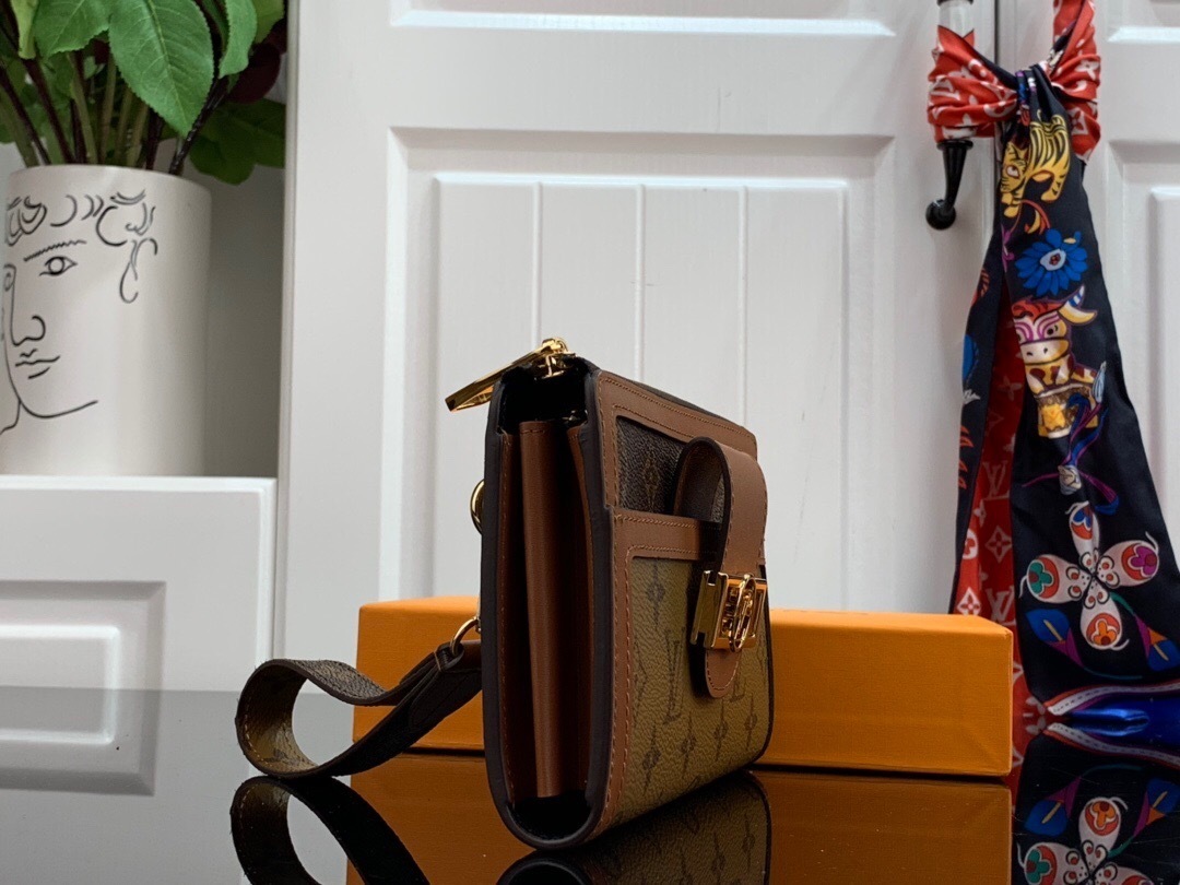 LV DAUPHINE wallet M69162 