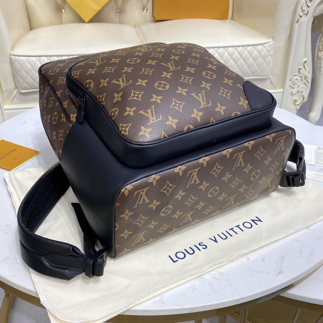 LV DEAN BACKPACK M45335