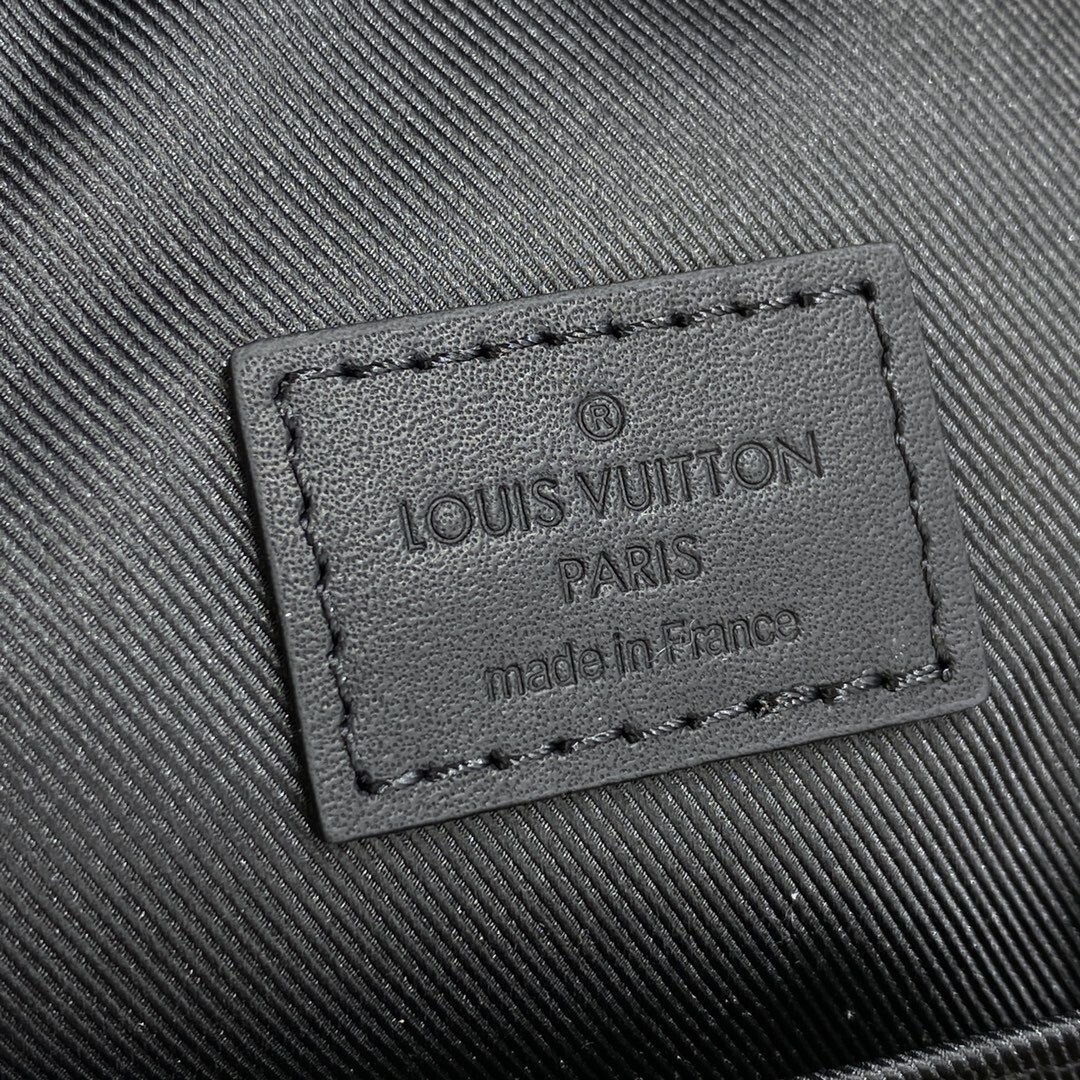 LV DEAN BACKPACK M45335