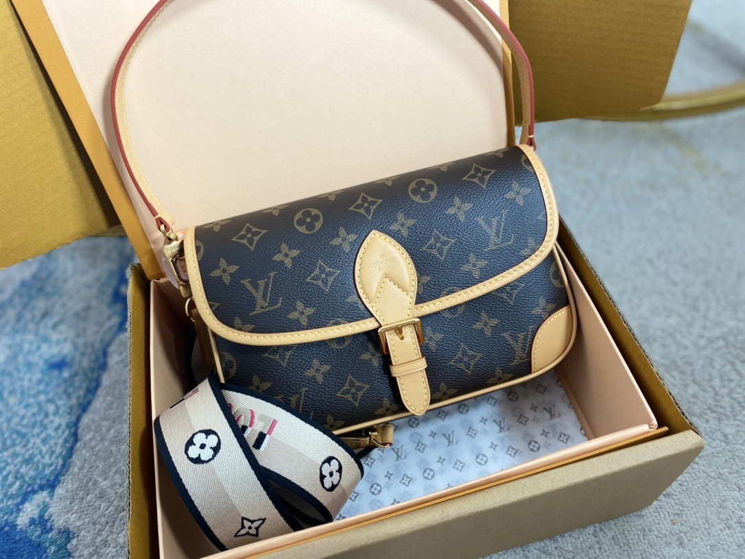 LV Diane 4106J1 