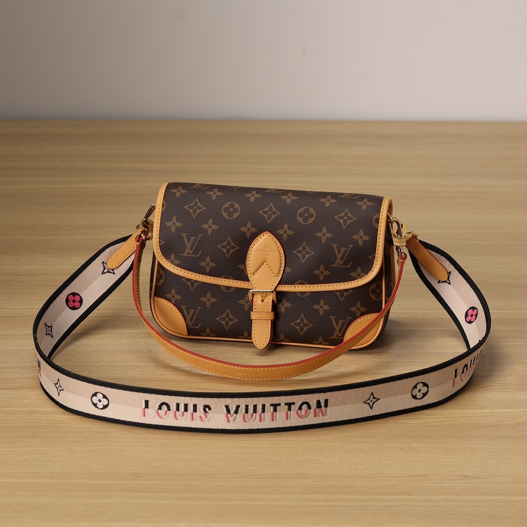 LV Diane 4106J1 