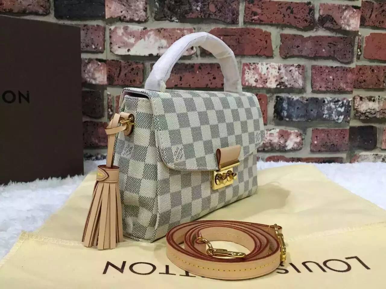 LV Diane m15049