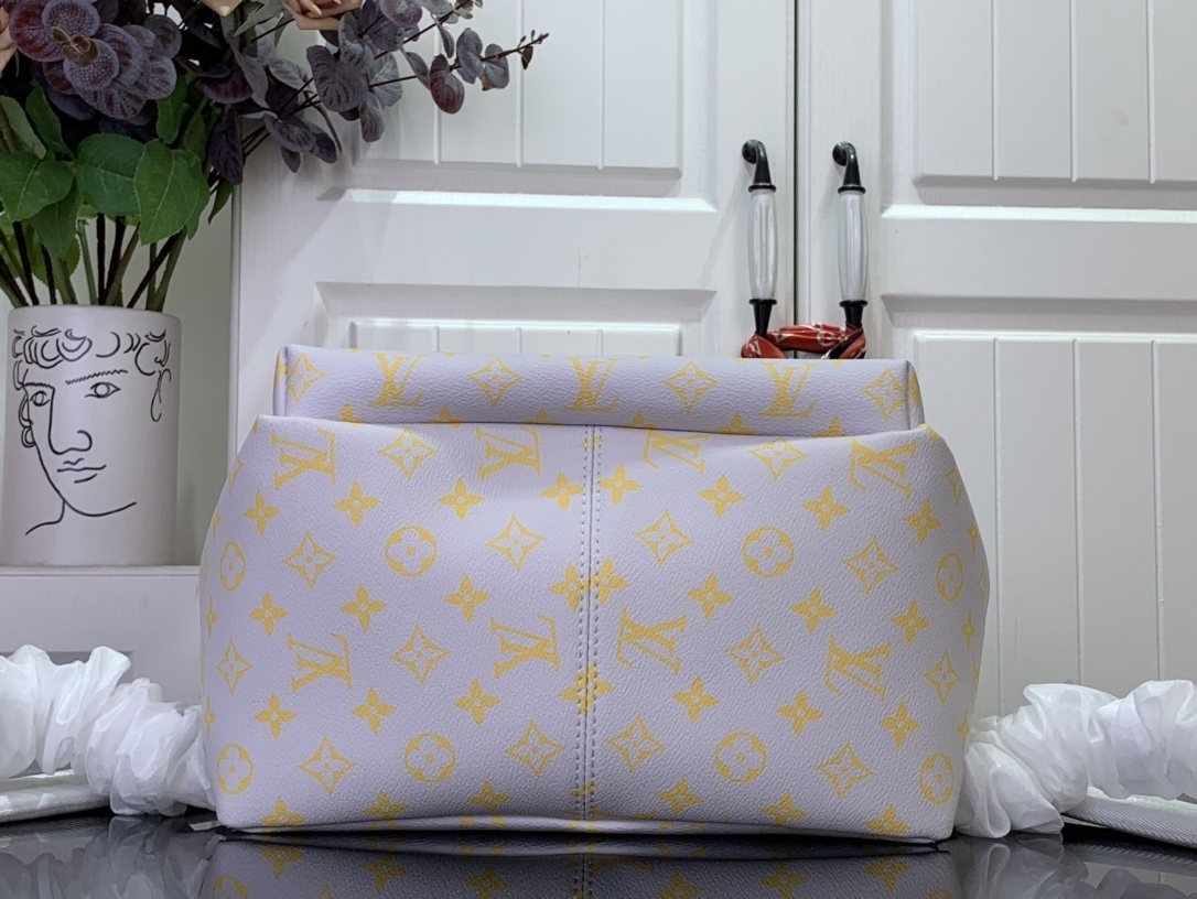 LV Discovery Backpack m14673 