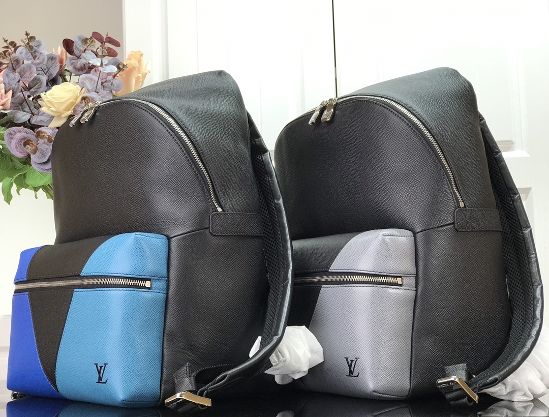 LV DISCOVERY BACKPACK M30735