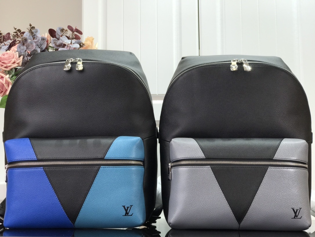LV DISCOVERY BACKPACK M30735
