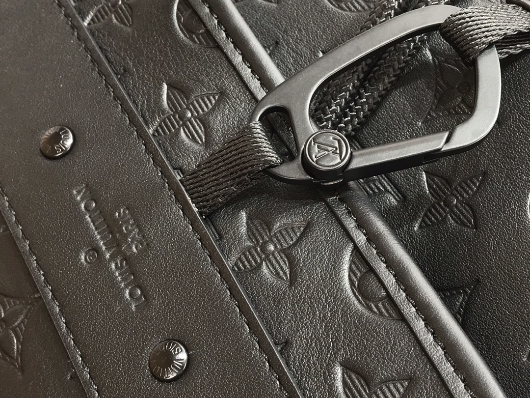 LV DISCOVERY BACKPACK M43680