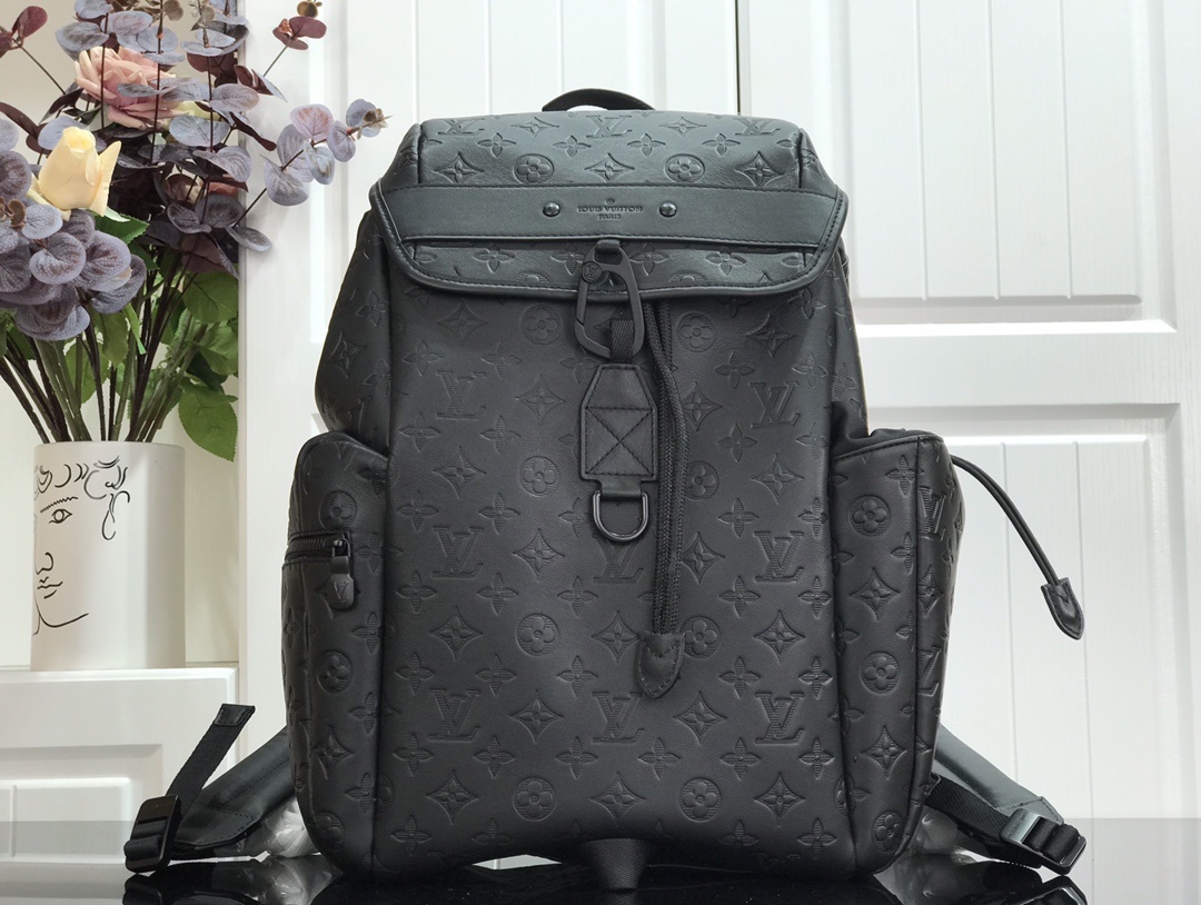 LV DISCOVERY BACKPACK M43680