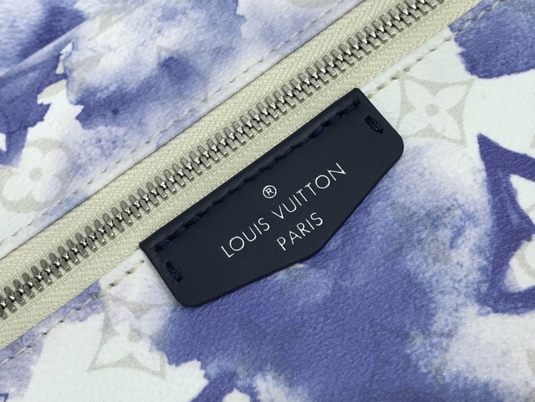 LV DISCOVERY BACKPACK M45760