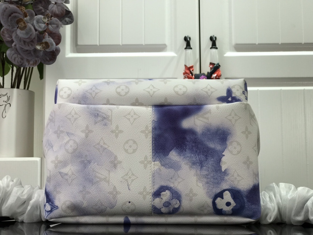 LV DISCOVERY BACKPACK M45760