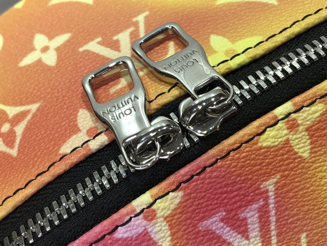 LV DISCOVERY BACKPACK M45760JG