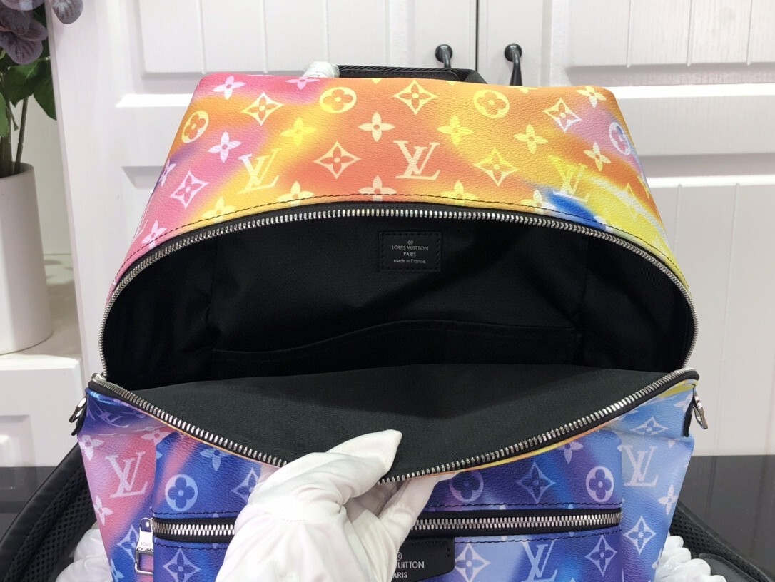 LV DISCOVERY BACKPACK M45760JG